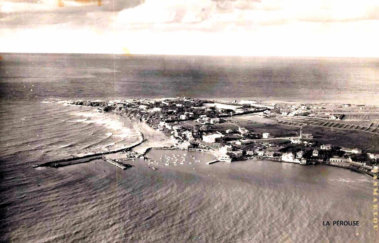 La Perouse - Port - Vue aerienne et panoramique.jpg